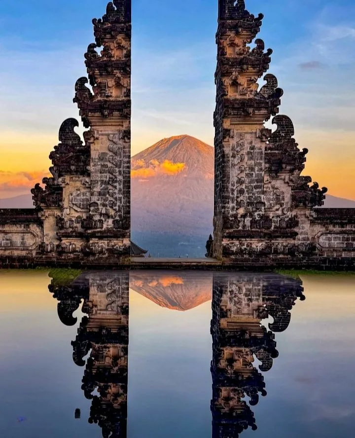 Lempuyang Temple gates framing Mount Agung in Bali