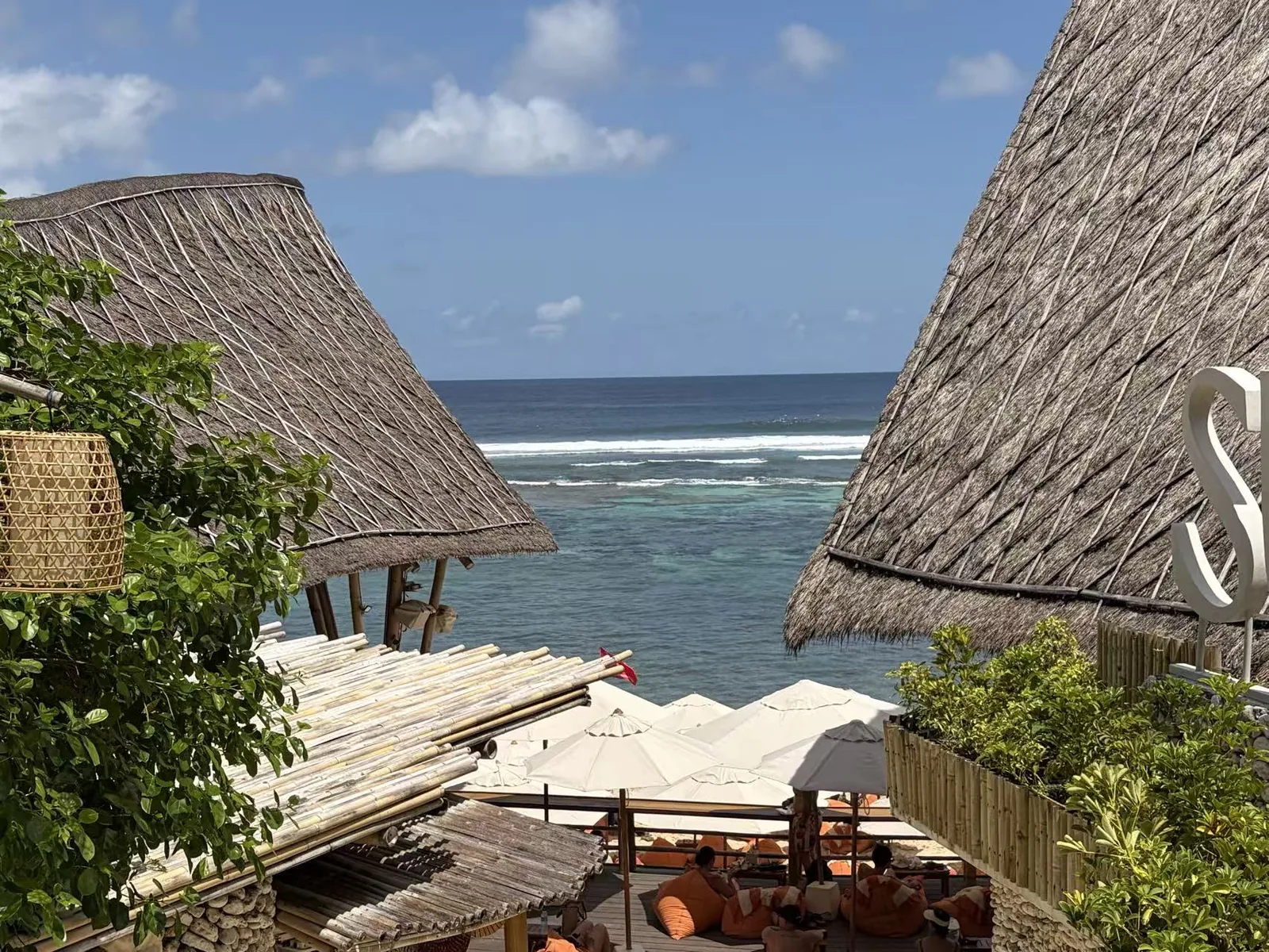 Sunday Beach Club experience in Uluwatu