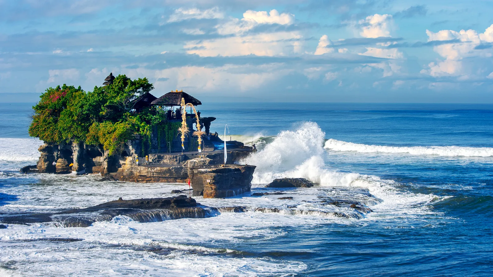 Pura Tanah Lot sea temple in Bali